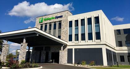 Holiday Inn Express Grand Island - Niagara Falls, an IHG Hotel