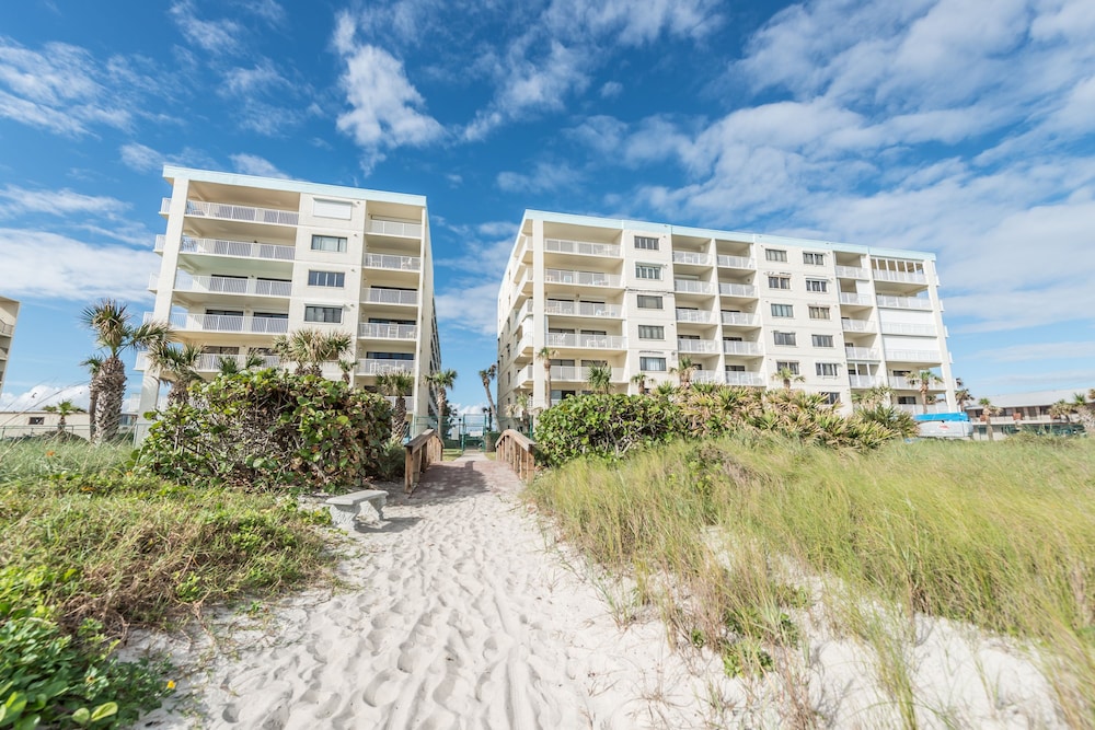 Sandcastles By Stay In Cocoa Beach 2018 Room Prices Deals Beach Ocean View Featured Image