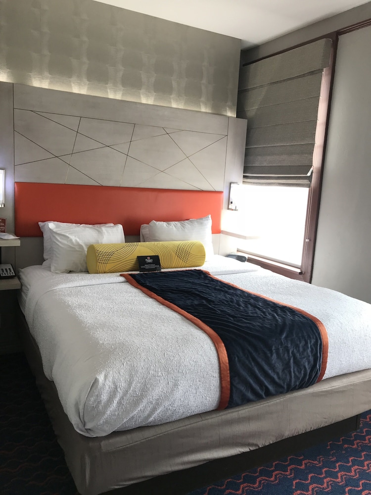 Best Western Premier Historic Travelers Hotel Alamo Riverwalk In San Best Western Premier Historic Travelers Hotel Alamo Riverwalk In San Antonio Rates Reviews On Orbitz