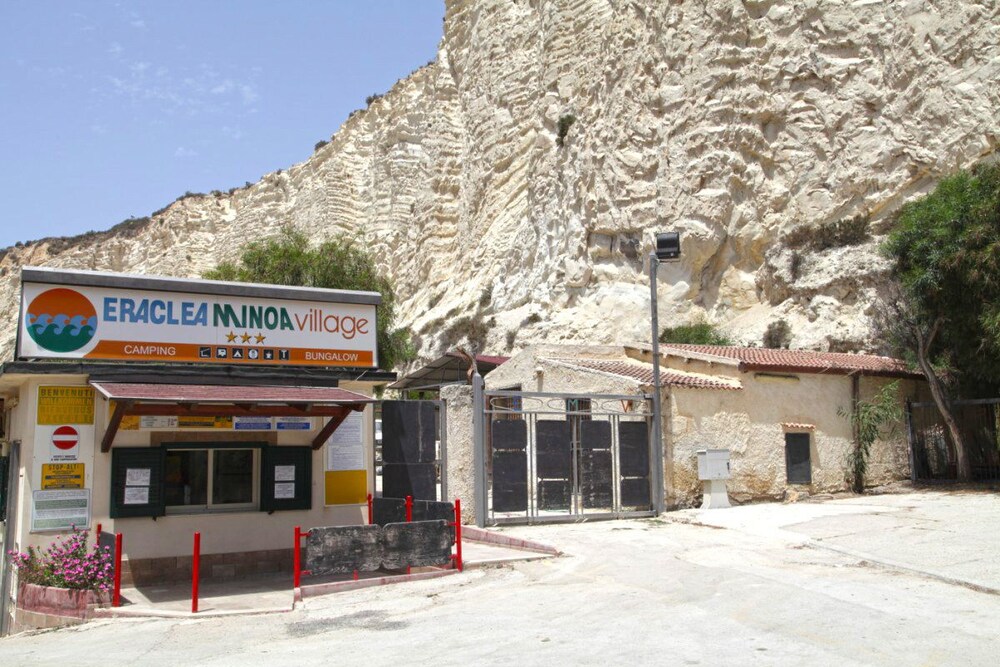 Eraclea Minoa Village S R L