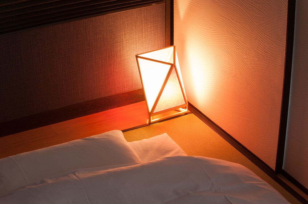 Shiori Kyoto Jpn Aarp Travel Center - 