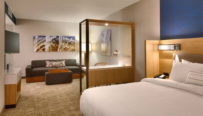 Springhill Suites By Marriott Coralville In Cedar Rapids Iowa City Ia Expedia