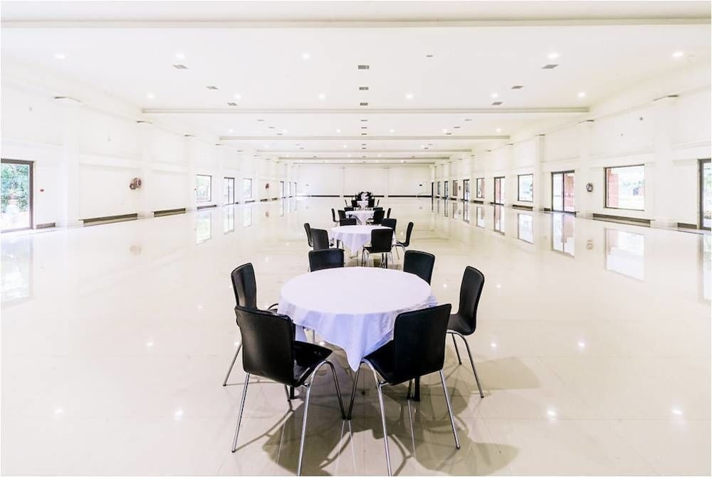 Trance Greenfields Resort and Convention Centre in Venkatāpur, India
