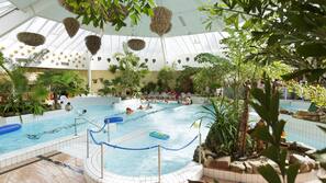 Innenpool, Außenpool
