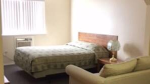 1 bedroom, free wired internet