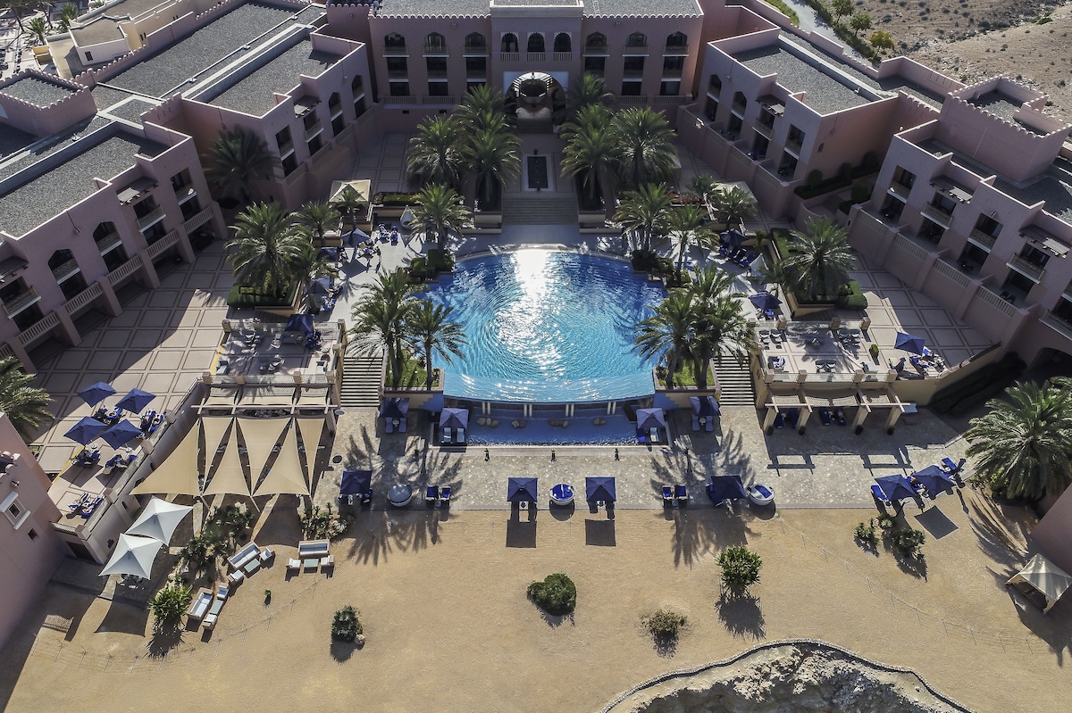 Shangri-La Al Husn, Muscat