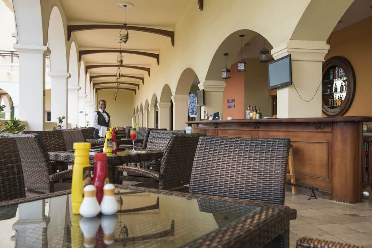 Four Points By Sheraton Havana 2021 Pictures Reviews Prices Deals Expedia Ca