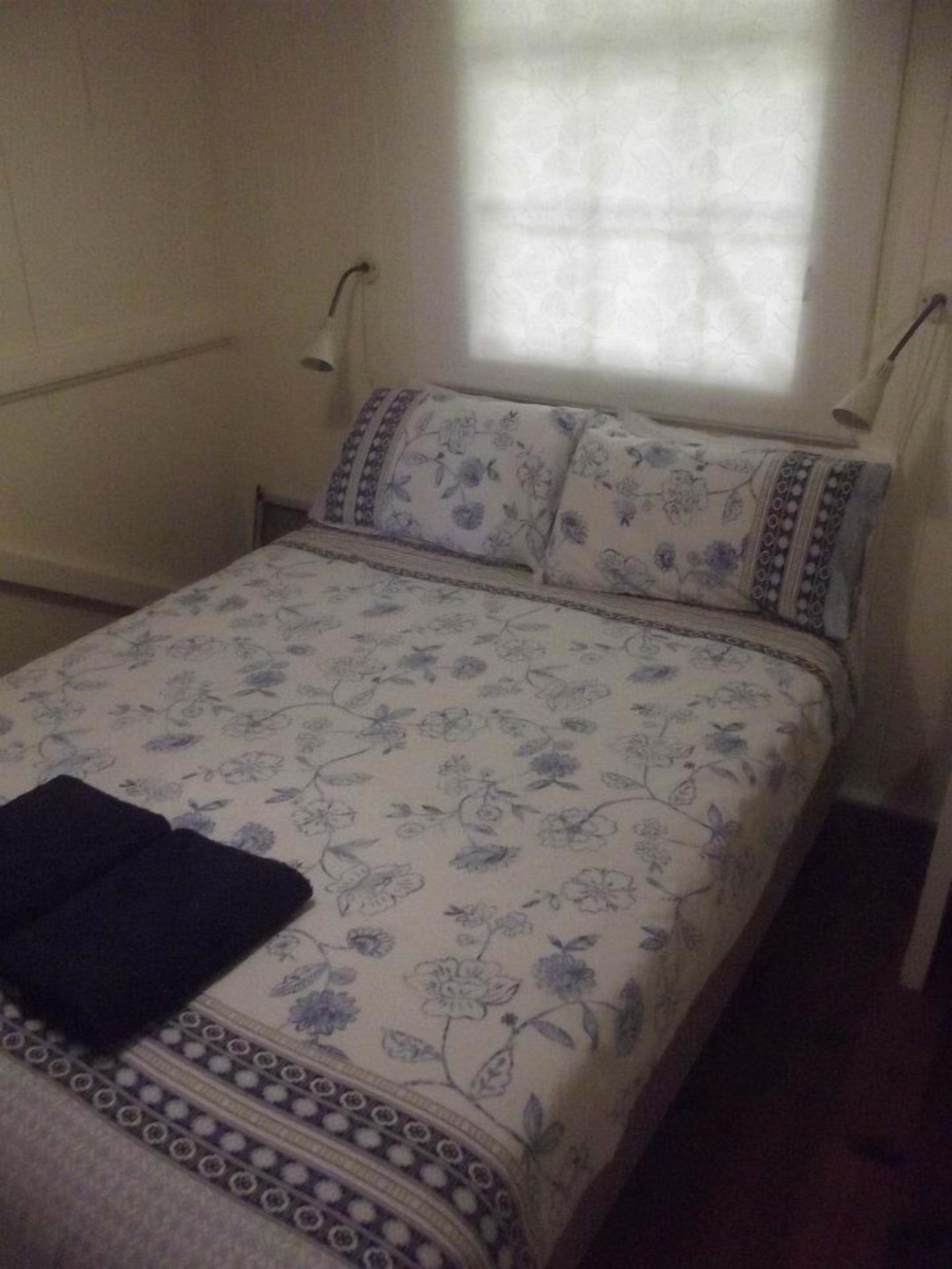 Montville Holiday House