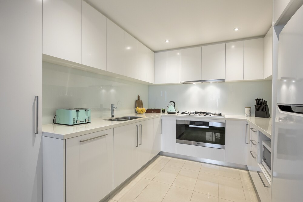 Luxurious 3 Bedroom Apartment Melbourne, AUS Best Price Guarantee