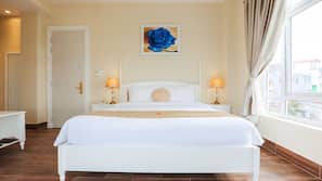 Minibar, in-room safe, desk, blackout drapes