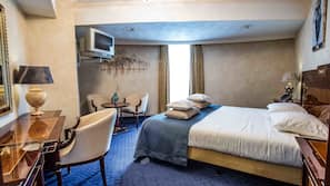 In-room safe, desk, soundproofing, cots/infant beds
