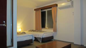 In-room safe, free WiFi