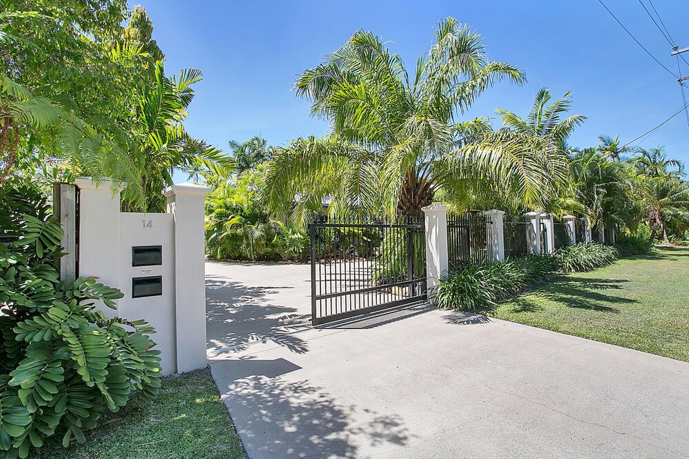 Kewarra Beach Retreat 1