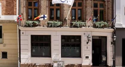 H5 Hotel