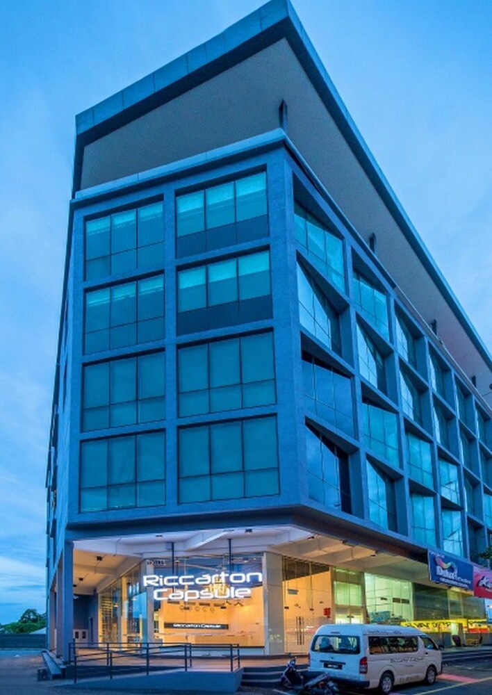 Capsule Hotel Kuala Lumpur  PALACE HOTEL KUALA LUMPUR  Jom Travel