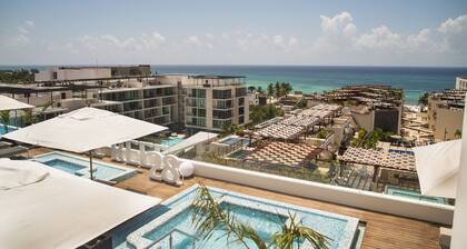 The Reef 28 Adults Only - All Suites Optional Gourmet All-Inclusive