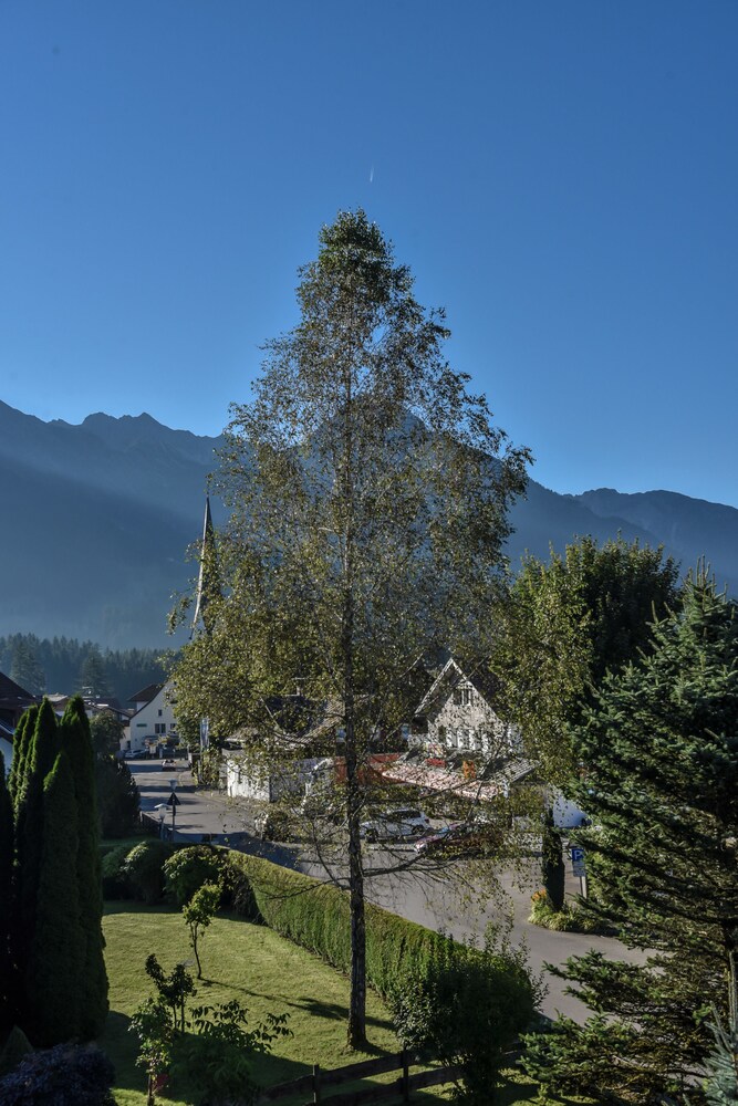 阿尔高旅居酒店