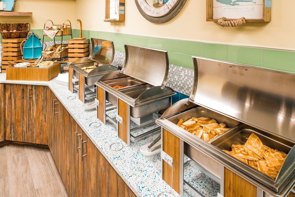 Room Deals for Margaritaville Island Inn, Pigeon starting at