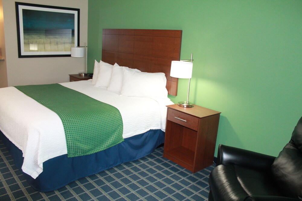 Brookstone Lodge & Suites
