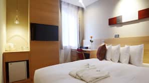 Premium bedding, down duvet, in-room safe, desk