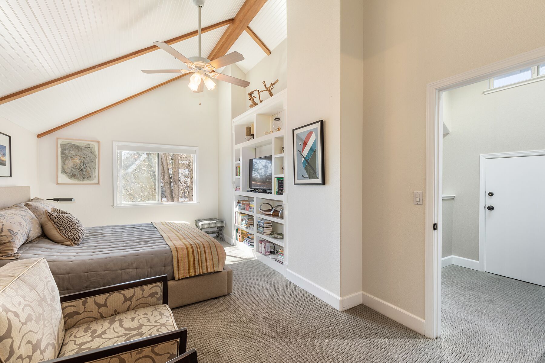 Annabelle’s at Sonoma Plaza is Newly Renovated in Sonoma, United States