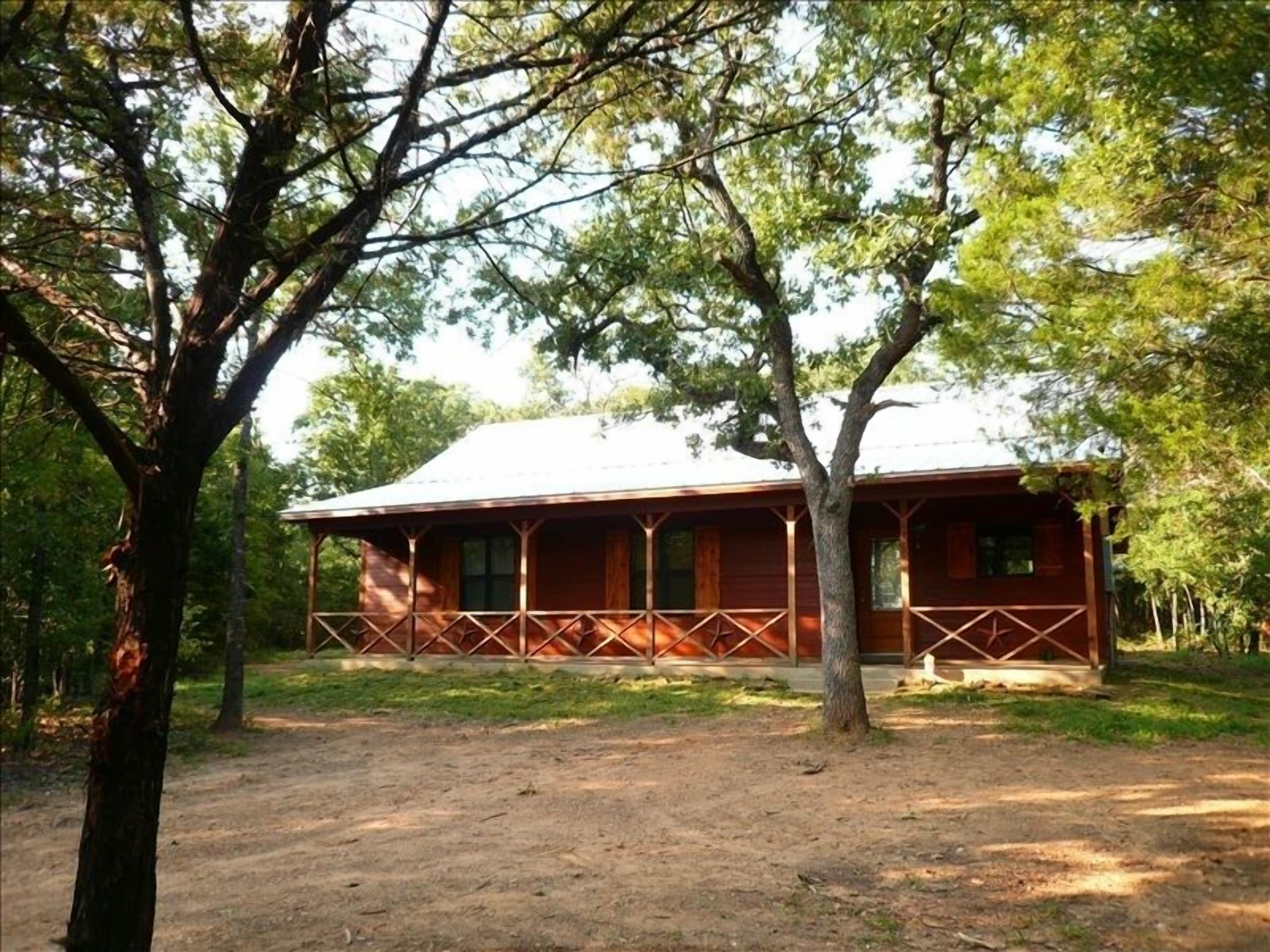 Trinity Trails Lone Star Cabin In 6 Acres On Lake Aquilla In Lake