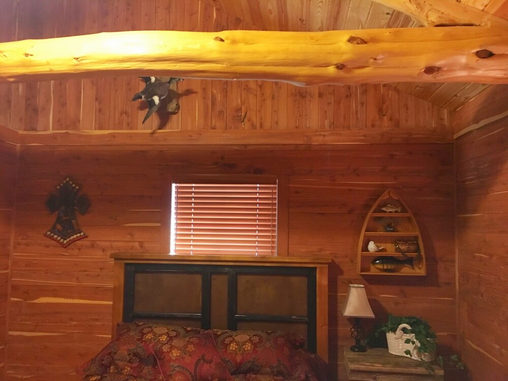 A Rustic Cabin Paradise On Reimers Ranch Next To Hamilton Pool In