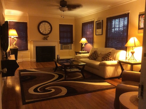 Check Expedia for Availability of 1600 Sqft, 7room Executive Suite Sleeps 5, Wifi Printer, W&d, Balcony, BBQ Patio