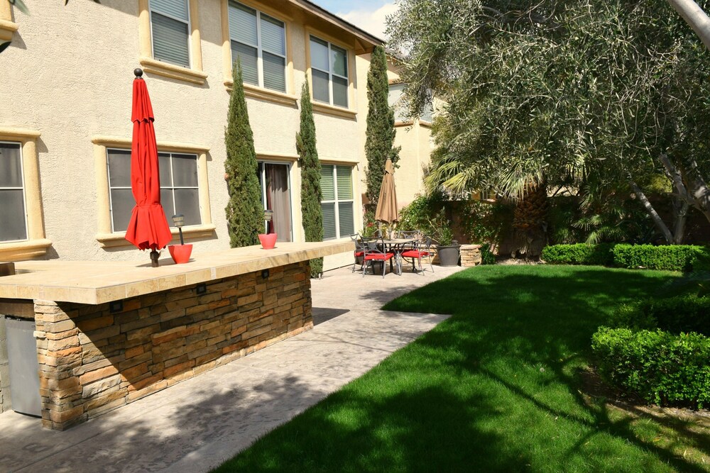 Professional Award Winning 5-Star Property,Theater,Game Room,High End Property