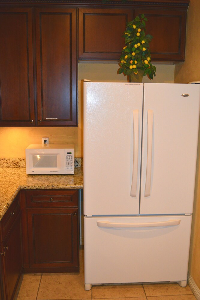 Professional Award Winning 5-Star Property,Theater,Game Room,High End Property