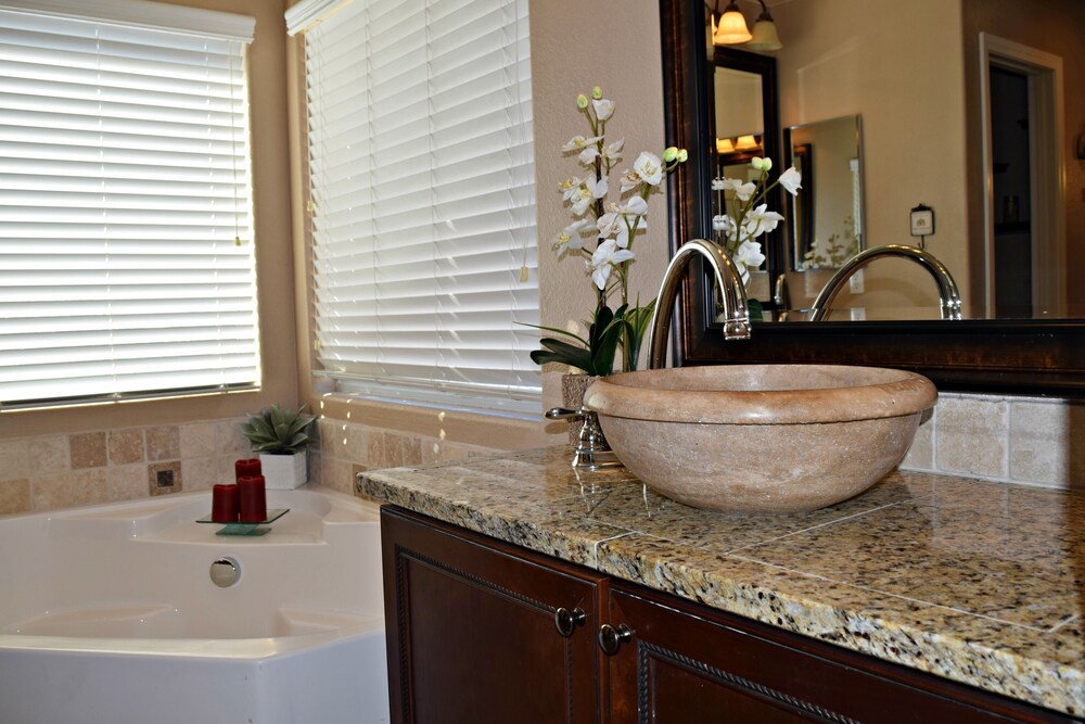 Professional Award Winning 5-Star Property,Theater,Game Room,High End Property