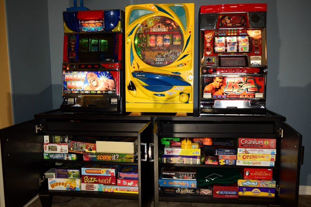 Professional Award Winning 5-Star Property,Theater,Game Room,High End Property