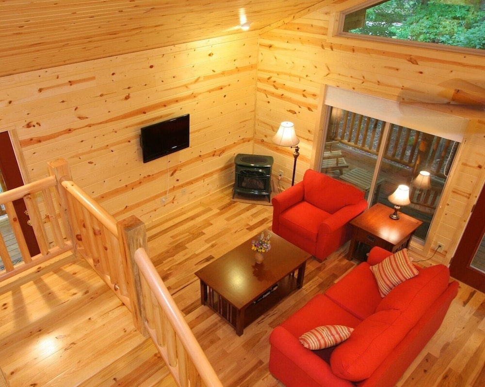 Helen Riverside CabinChattahoochee RiverWalk to Town, Helen, GA