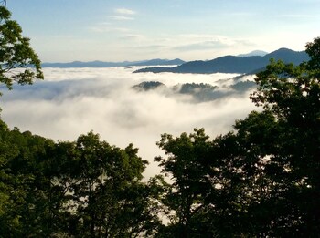 Sky Cabin Luxury Gated Featured On Hgtv S Log Cabin Living