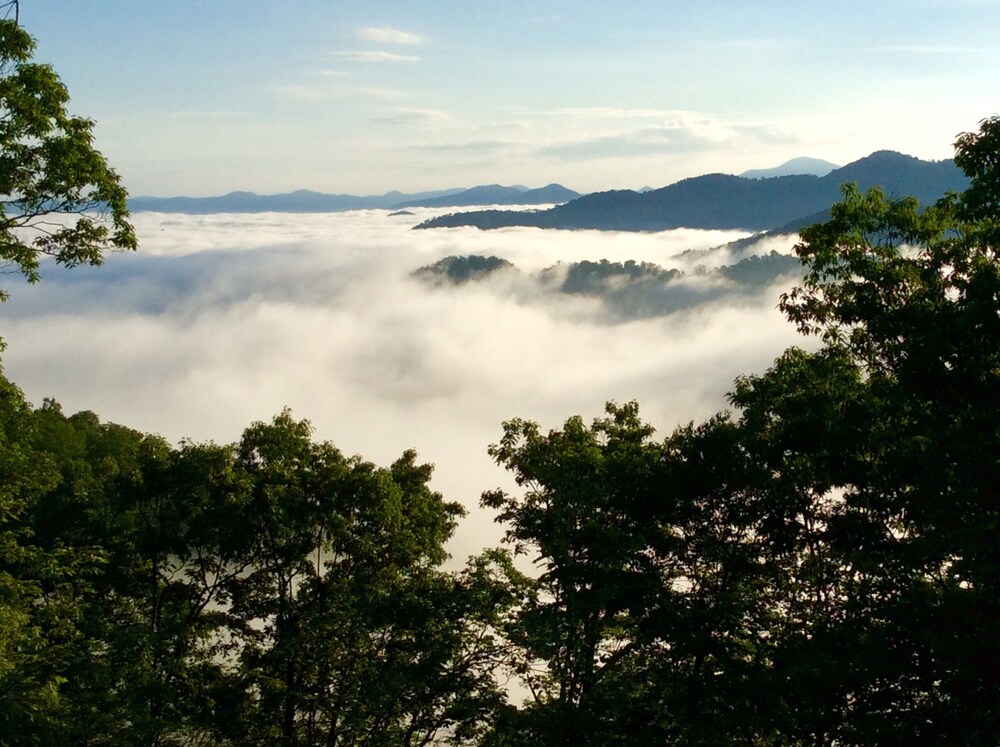 Sky Cabin Luxury Gated Featured On Hgtv S Log Cabin Living