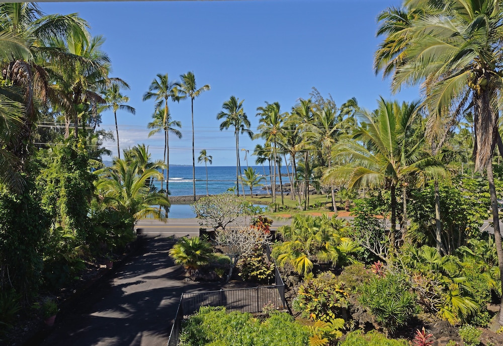 Best Hilo Location Richardsons Beach Park, Swimming, Snorkeling Sleeps 8Save Hilo Vrbo