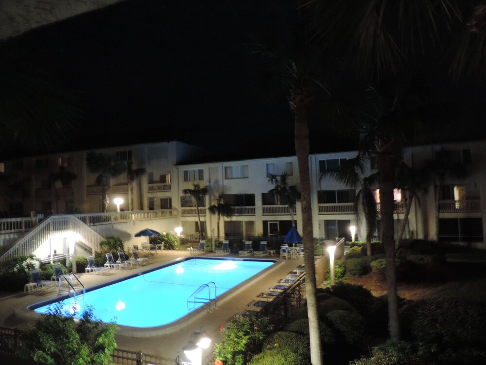 Sleeps 6 In Beds 2 1 Baths Four Winds Condo St Augustine Featured Image
