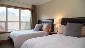 2 chambres, fer et planche à repasser, Wi-Fi gratuit, draps fournis