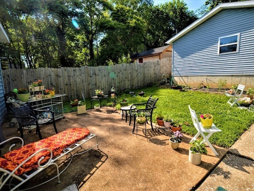 Great Place to stay Quaint Bedroom in Cute Home Near Wash U! - One Bedroom House, Sleeps 2 near University City