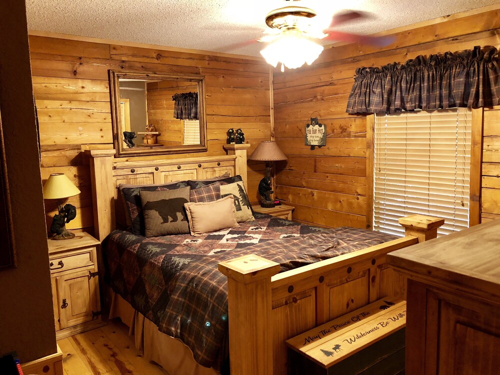 Secluded Cabin Rental in Beavers Bend, Oklahoma near Broken Bow Lake