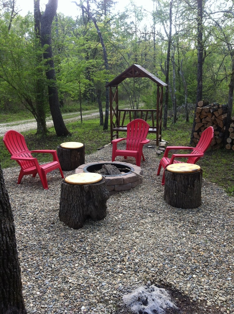 Secluded Cabin Rental in Beavers Bend, Oklahoma near Broken Bow Lake