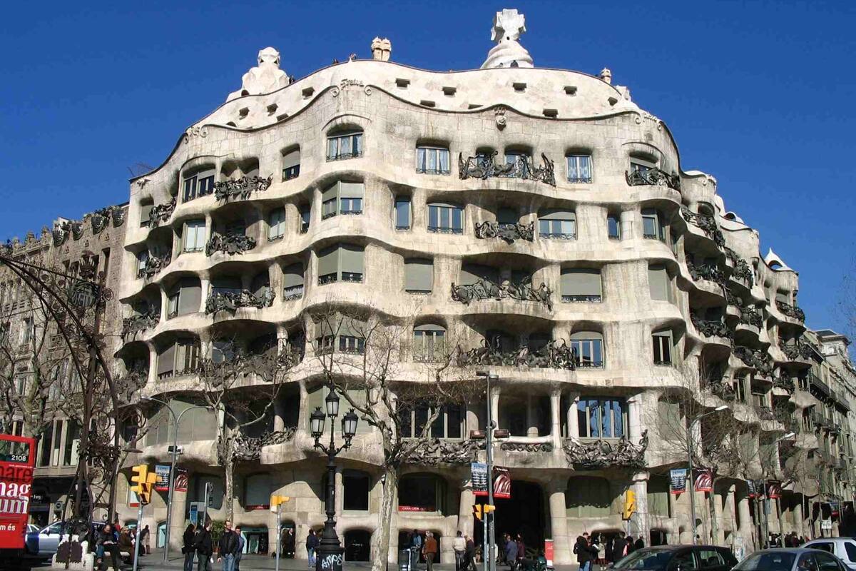 Close Gaudi Gracia Equipped Apartment Barcelona Wifi Balcony Ac Elevator In Barcelona Expedia
