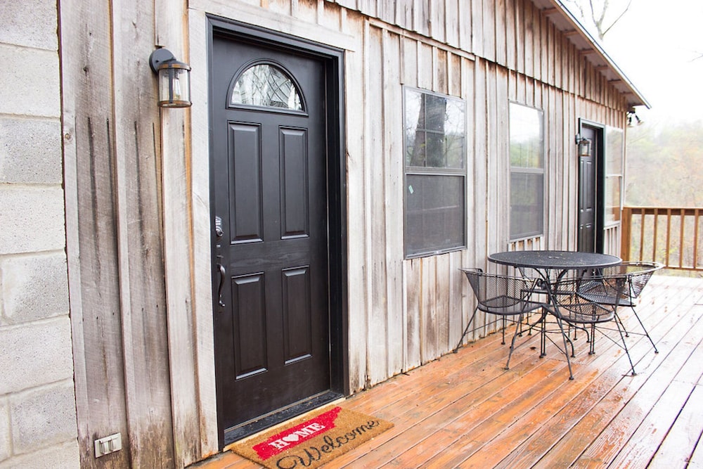 Comfy Secluded Lake Cabin Retreat In Smithville Cheap Hotel
