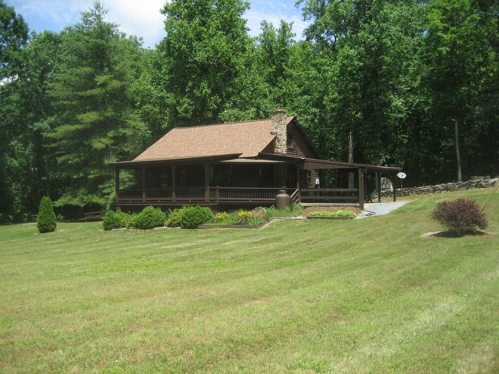 Fox Den CabinSecluded Mountain Getaway Near Shenandoah National Park
