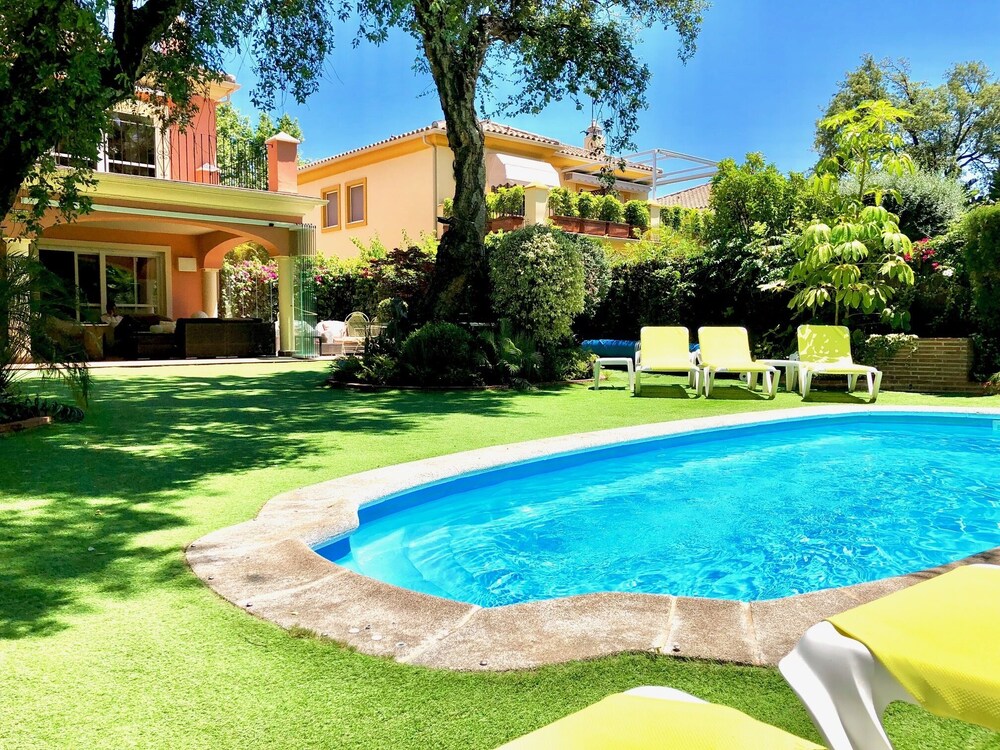 Golfers & Beach Villa with heated pool Marbella Vrbo