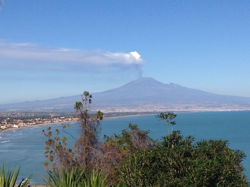 Visita Agnone Bagni Scopri Il Meglio Di Agnone Bagni Augusta Nel 2021 Viaggia Con Expedia