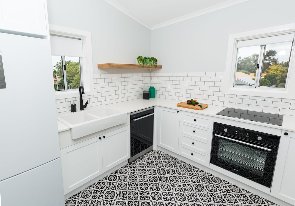 Clarinda Street Apartments by Kirsten Serviced Accommodation