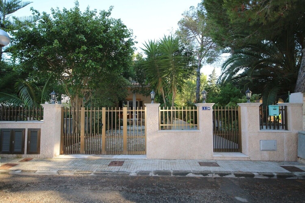 Beach House For 8 Ideal For Families And Cyclists Playas De Muro