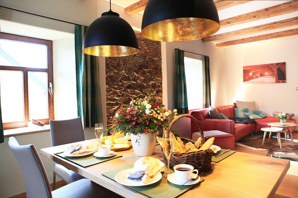 R�sultat de recherche d'images pour "petit dejeuner chemin�e"