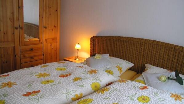 2 Schlafzimmer, Zimmersafe, Babybetten, WLAN